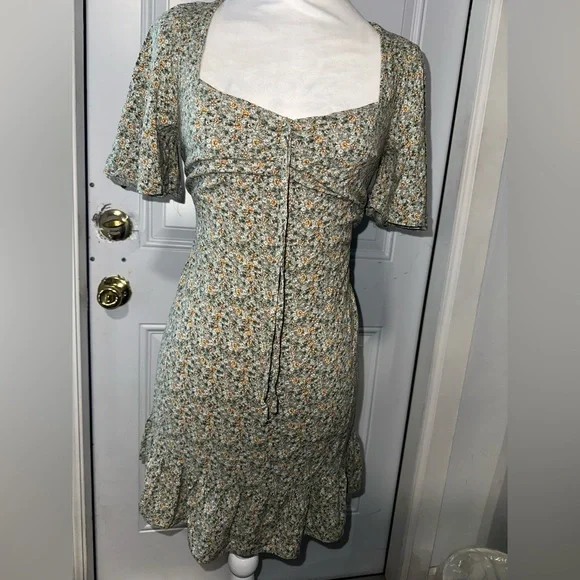 green emerald velvet dress Primark Dress main image 0